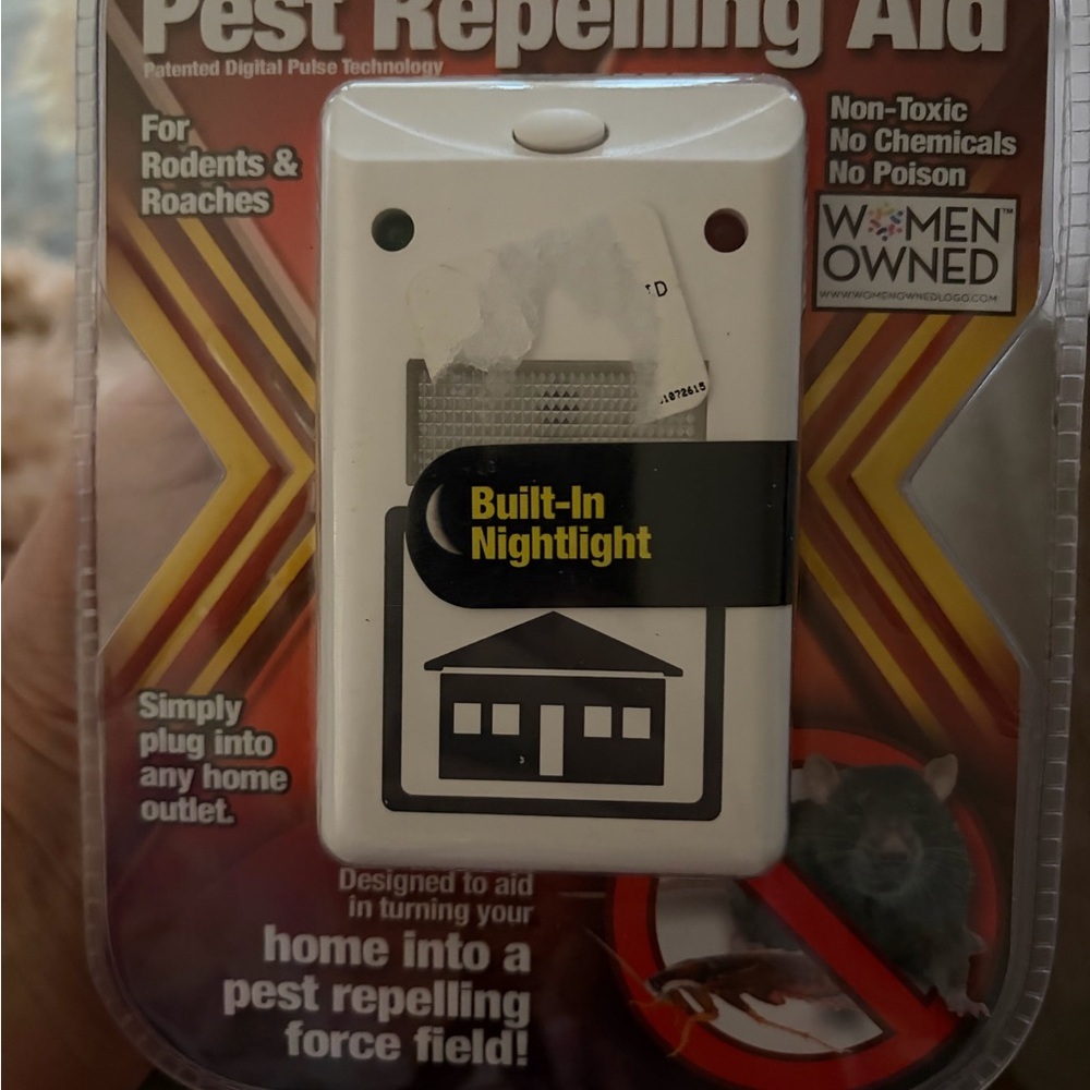 Pest Repelling Device - Blue - Picture 2 of 3